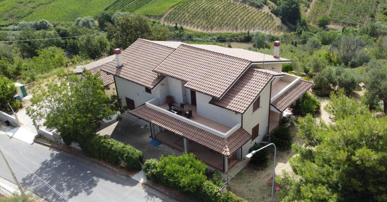 La Casa Di Stefania Apartment Pollutri ภายนอก รูปภาพ