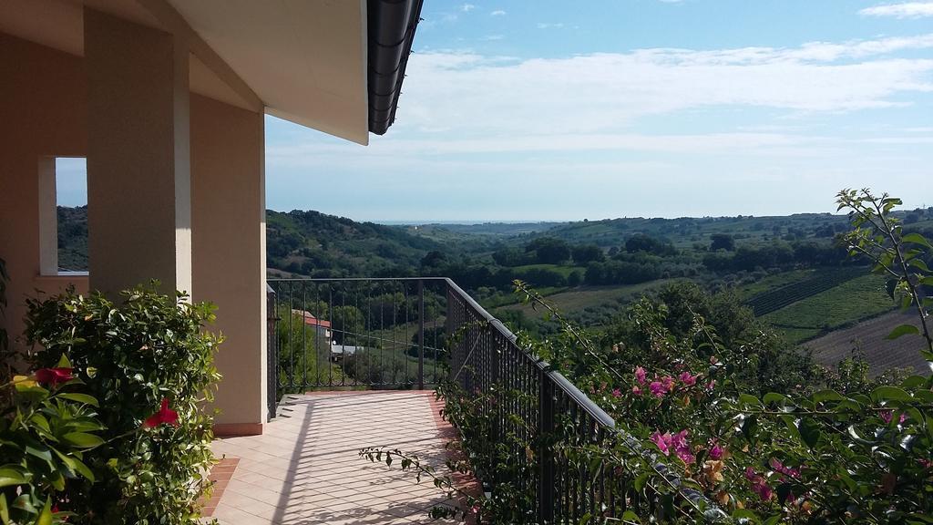 La Casa Di Stefania Apartment Pollutri ภายนอก รูปภาพ